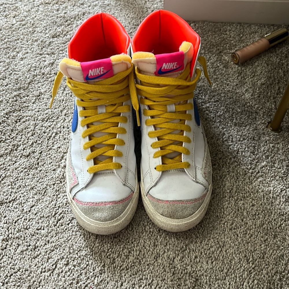 Nike shoes